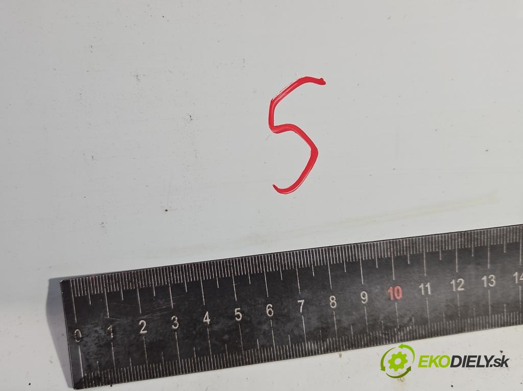 Mercedes Vito W639 2003-2014 2,2.0 cdi 109 hp manual 80 kW 2148 cm3 5- zadní kufrové dveře  (Zadní kapoty)