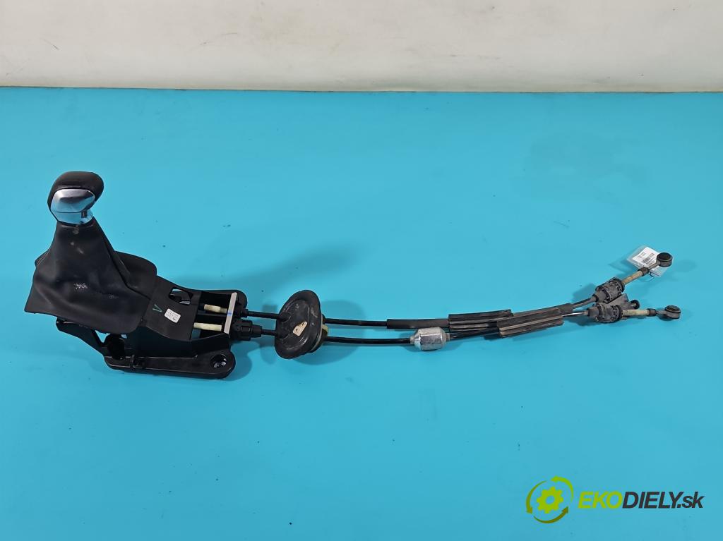 Peugeot 2008 I 2013-2019 1.2 VTi: 110 HP manual 81 kW 1199 cm3 5- Páka: Změny: stupeň,rýchlosť 9808161780 (Rýchlostné páky / kulisy)