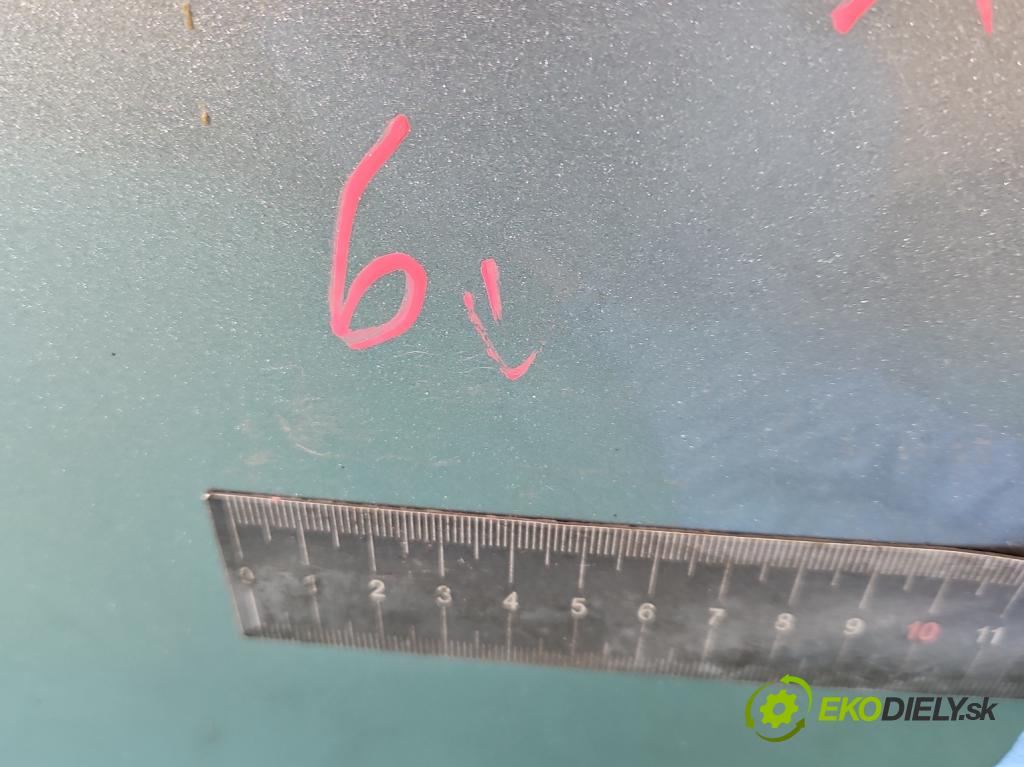 Toyota Yaris I 1999-2005 1.4 D4D 75 hp manual 55 kW 1364 cm3 5- zadní kufrové dveře  (Zadní kapoty)