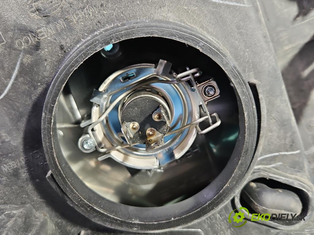 Nissan Tiida 1.8 16V 125 HP automatic 92 kW 1769 cm3 5- Reflektor: pravý 26010-EM30A (Pravé)