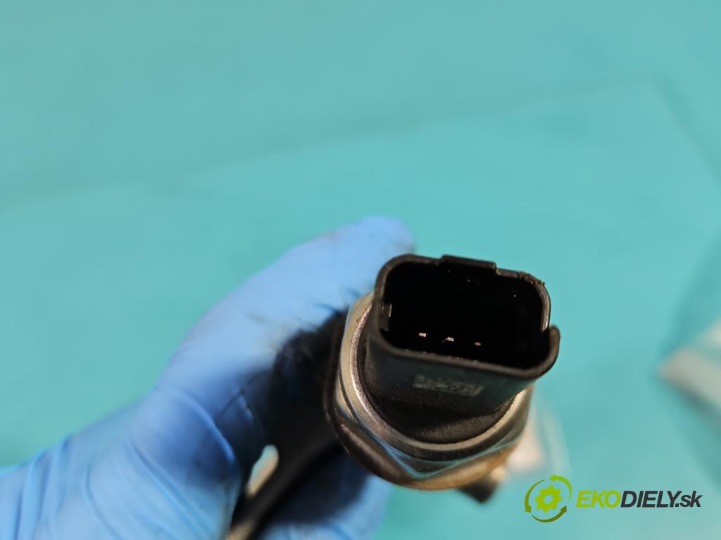 Peugeot 2008 I 2013-2019 1.2 THP 110 HP manual 81 kW 1199 cm3 5- lišta vstrekovacia 9802438180 (Vstrekovacie lišty)