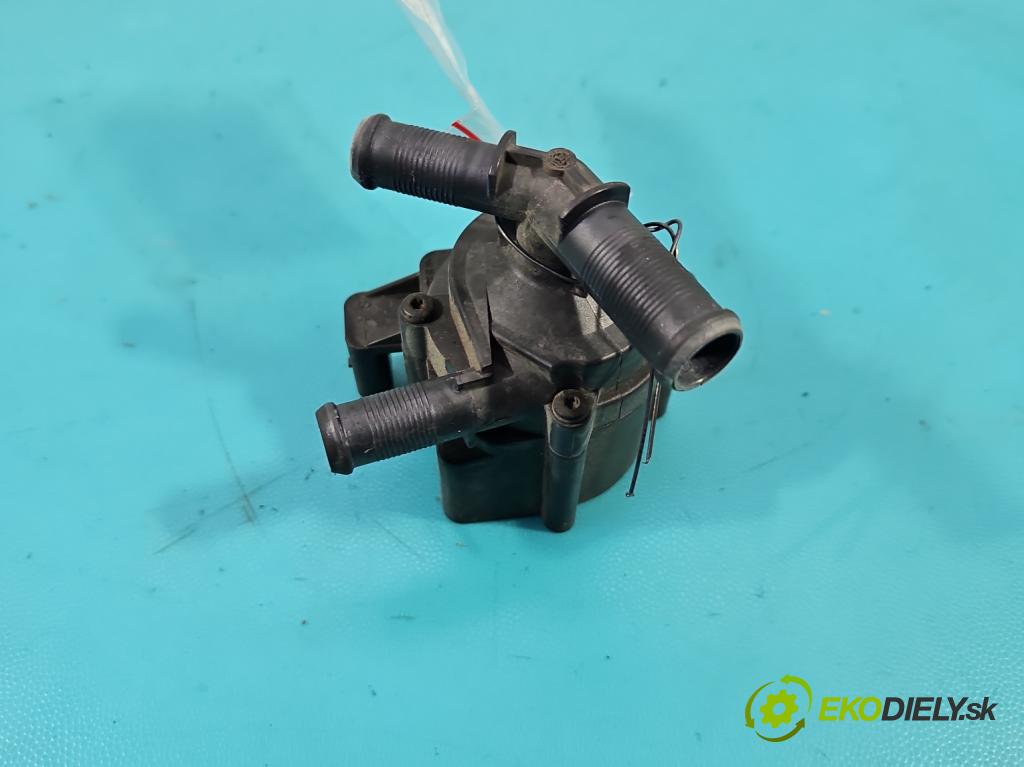 Peugeot 2008 I 2013-2019 1.2 THP 110 hp manual 81 kW 1199 cm3 5- čerpadlo vody 9807341480 (Vodní pumpy)