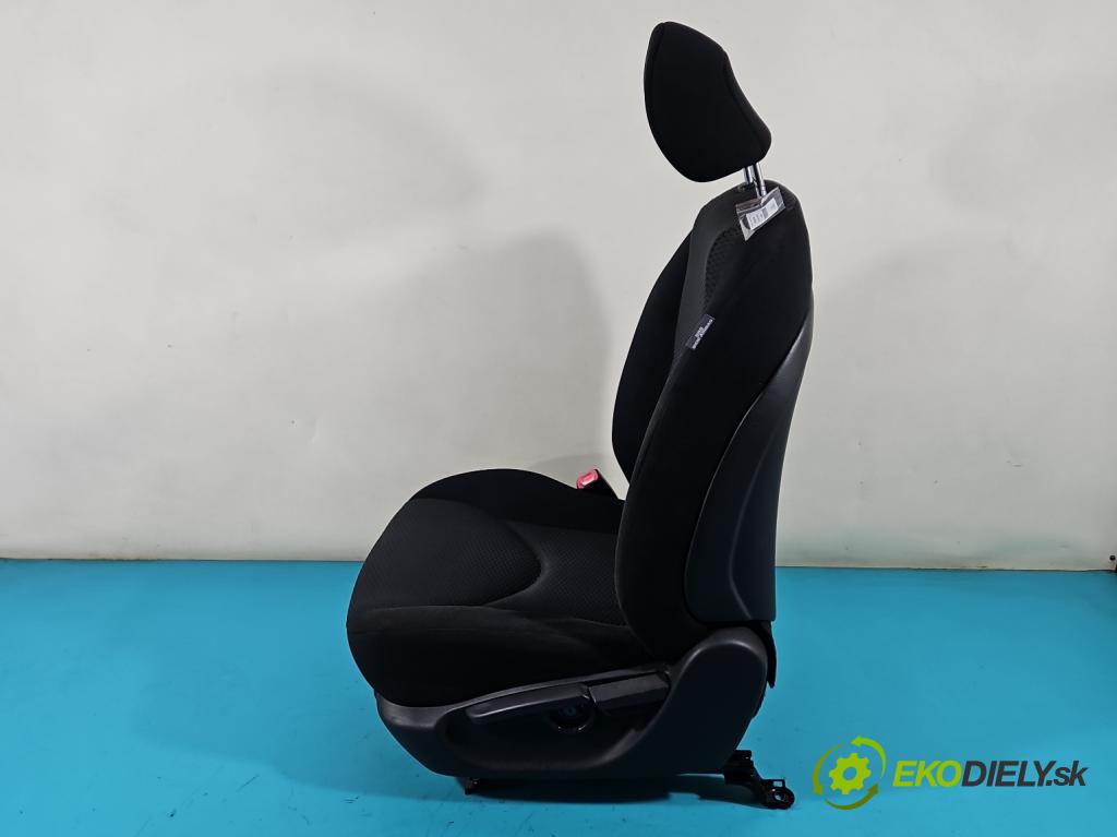 Toyota Rav4 III 2005-2012 2.0 VVti: 152KM automatic 112 kW 1998 cm3 5- Sedačka ľavý  (Sedačky, sedadlá)