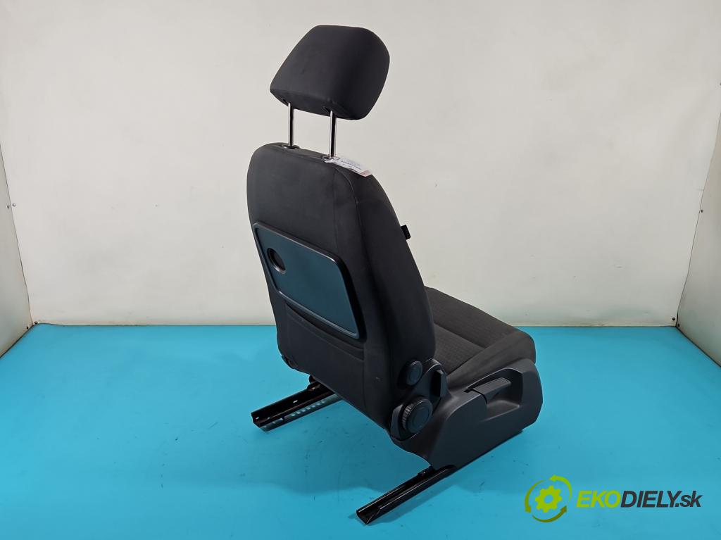 Vw Touran I 2003-2015 1.9 tdi 105 HP manual 77 kW 1896 cm3 5- Sedačka pravý  (Sedačky, sedadlá)