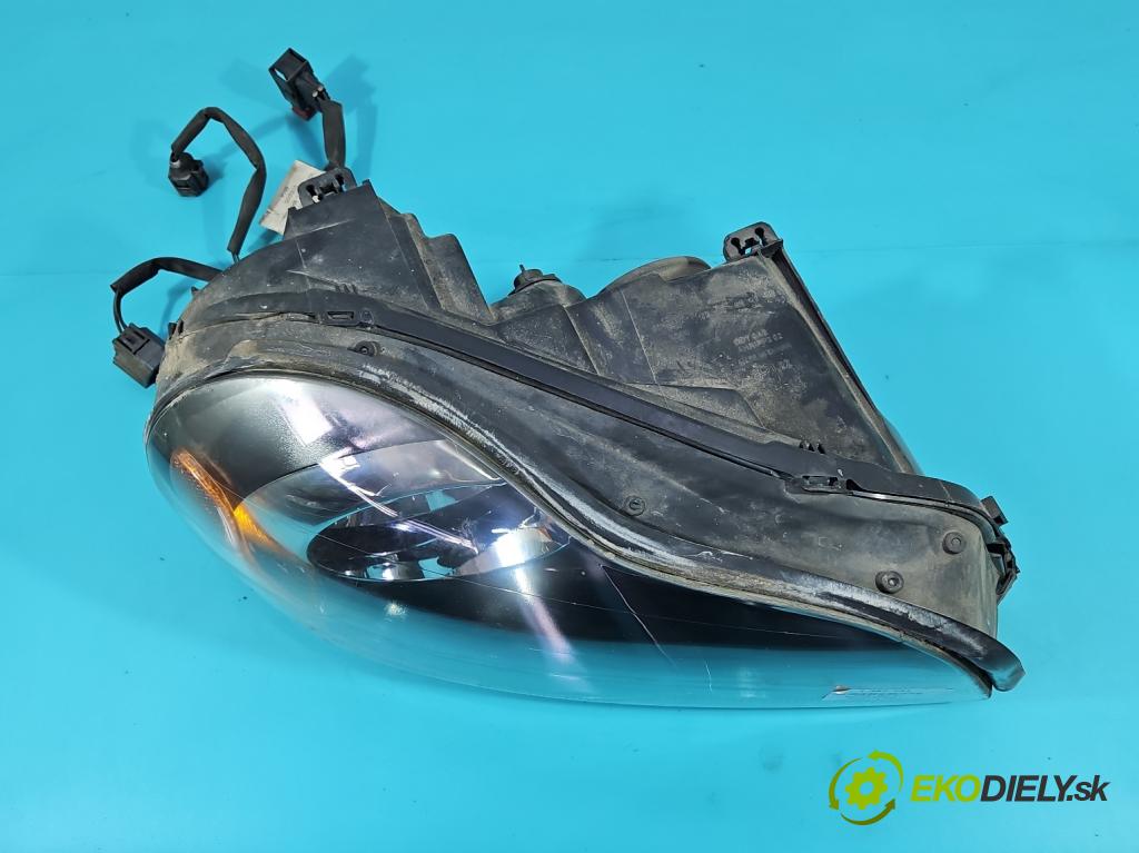 Volvo XC90 I 2002-2014 2.9 T6 272 HP automatic 200 kW 2922 cm3 5- Reflektor: pravý  (Pravé)