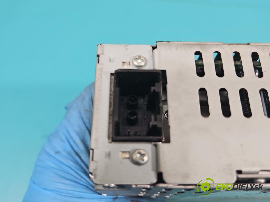 Volvo XC90 I 2002-2014 2.9 T6 272 HP automatic 200 kW 2922 cm3 5- Menič: cd 30737972-1 (CD meniče)