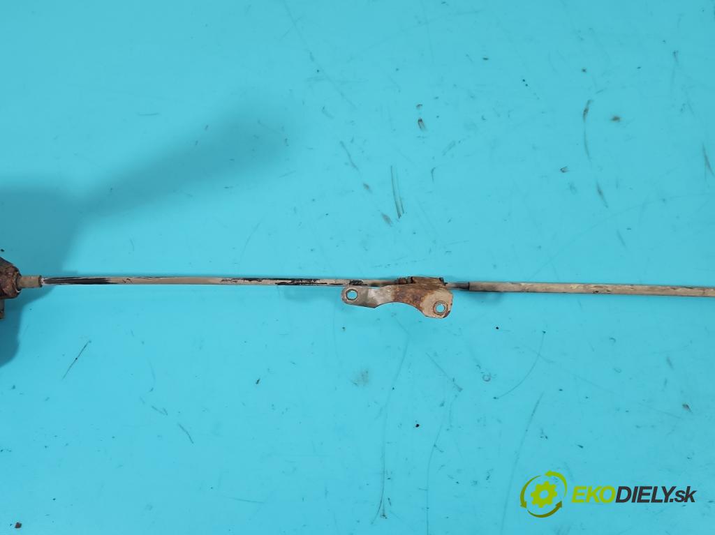 Nissan Tiida 1.8 16V 125 HP automatic 92 kW 1769 cm3 5- Páka: Změny: stupeň,rýchlosť  (Rýchlostné páky / kulisy)