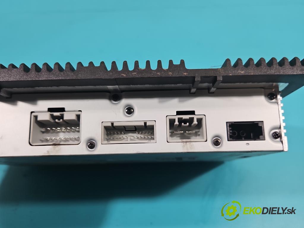 Volvo XC90 I 2002-2014 2.9 T6 272 HP automatic 200 kW 2922 cm3 5- Zesilovač: 30732825 (Zosilňovače)