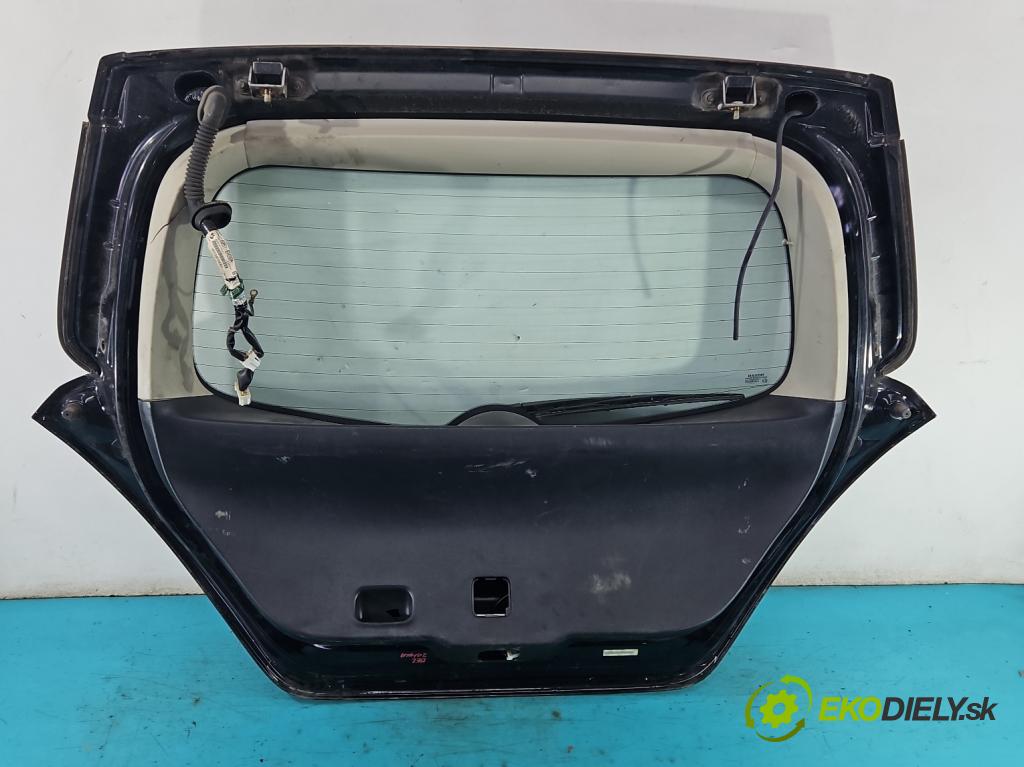 Nissan Tiida 1.8 16V 125 hp automatic 92 kW 1769 cm3 5- zadní kufrové dveře  (Zadní kapoty)