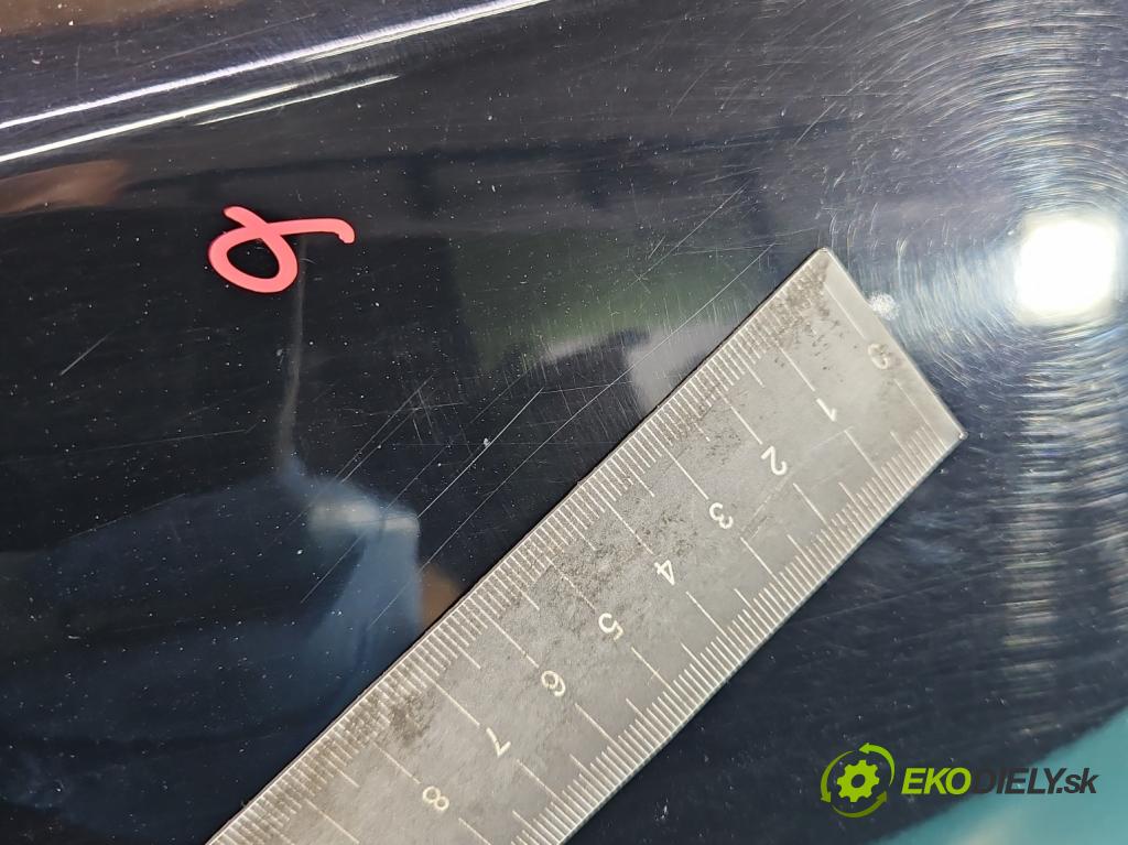 Nissan Tiida 1.8 16V 125 hp automatic 92 kW 1769 cm3 5- zadní kufrové dveře  (Zadní kapoty)