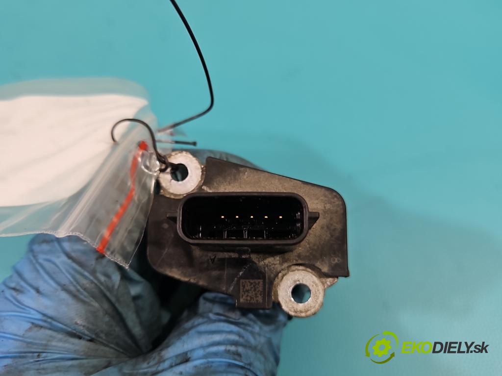 Nissan Tiida 1.8 16V 125 HP automatic 92 kW 1769 cm3 5- průtokoměr: 226807S000 (Váhy vzduchu)