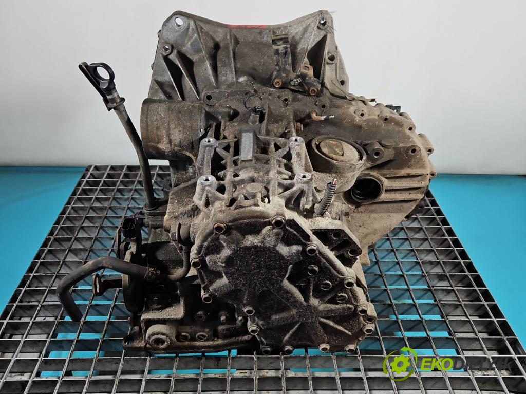 Nissan Tiida 1.8 16V 125 HP automatic 92 kW 1769 cm3 5- prevodovka stupeň,rýchlosť automat