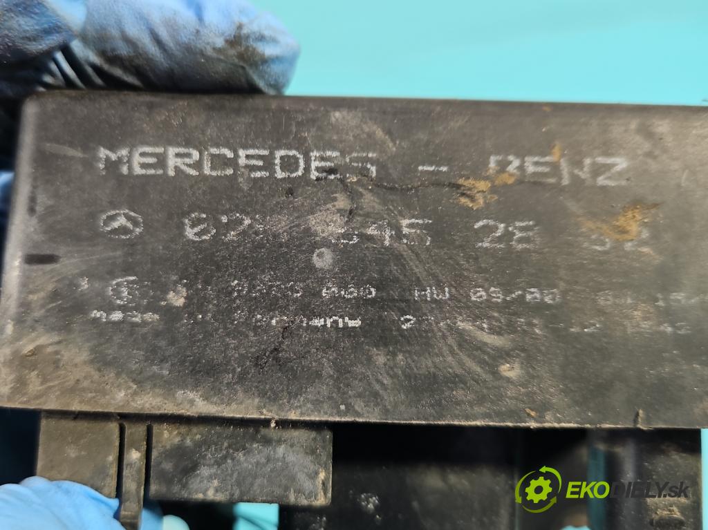 Mercedes Vito W639 2003-2014 2,2.0 cdi 109 HP manual 80 kW 2148 cm3 5- Relé: svíčky: zařicích: 0255452832 (Relé)