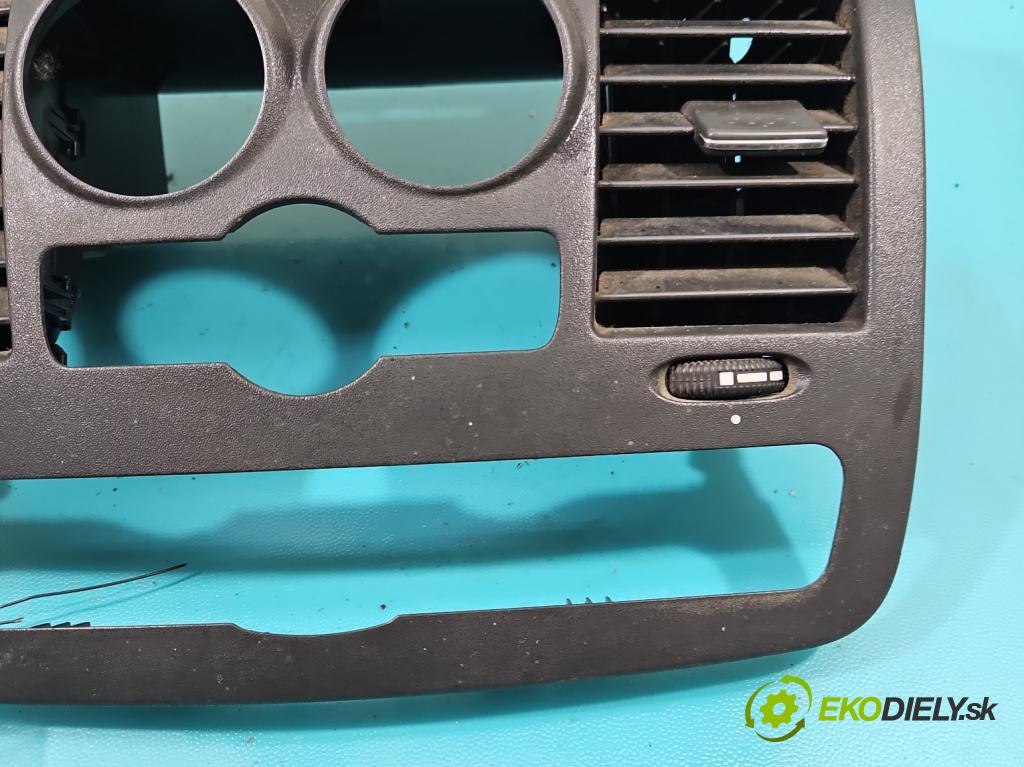 Mercedes Vito W639 2003-2014 2,2.0 cdi 109 HP manual 80 kW 2148 cm3 5- Mřížka: kúrenia stredová  (Mriežky kúrenia (fukáre))