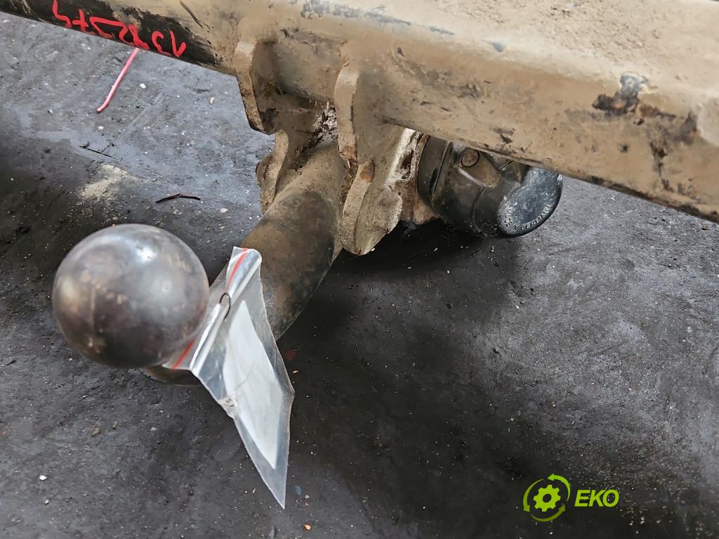 Mercedes Vito W639 2003-2014 2,2.0 cdi 109 hp manual 80 kW 2148 cm3 5- oko tažné  (Tažná zařízení)