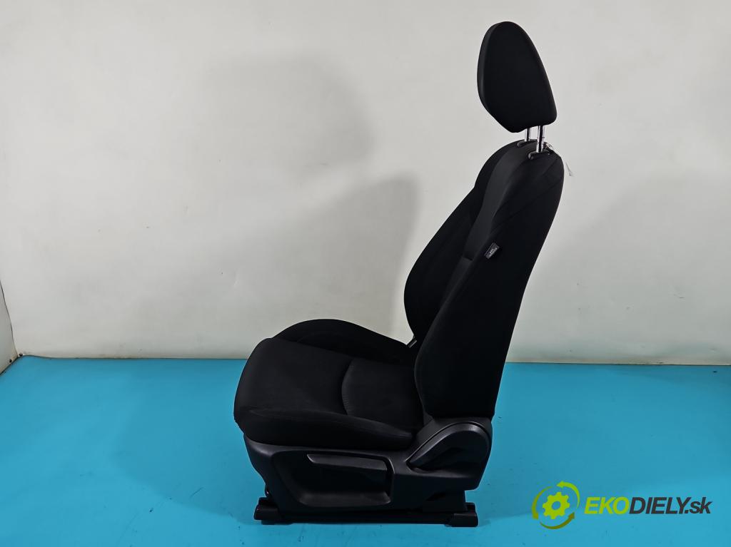 Mazda 3 III BM 2013-2018 2.0 16V 155 HP manual 114 kW 1998 cm3 4- Sedačka ľavý  (Sedačky, sedadlá)