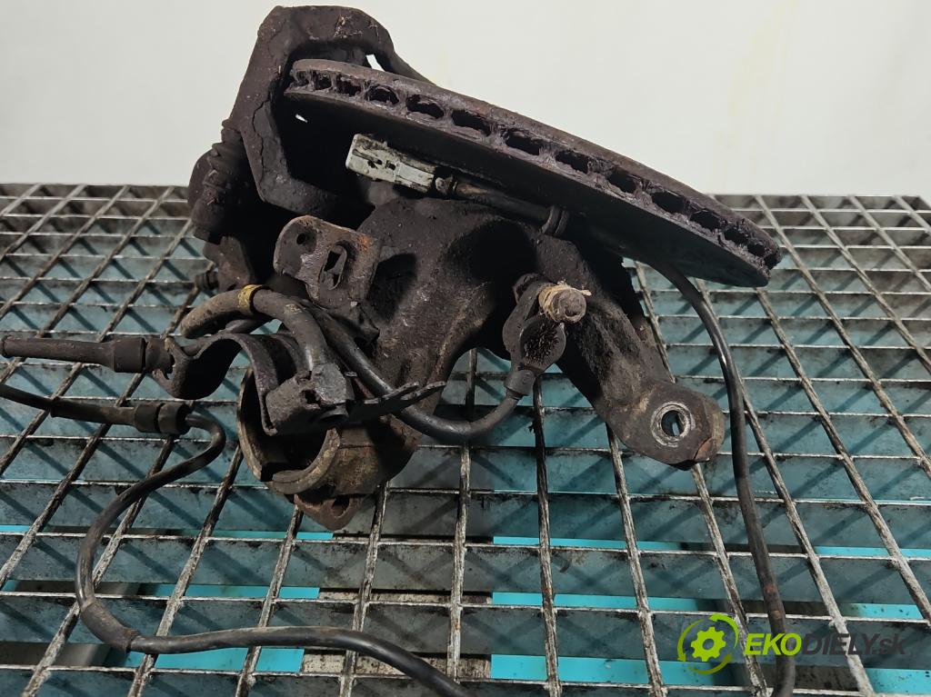 Citroen Berlingo I 1996-2008 2.0 hdi 90 HP manual 66 kW 1997 cm3 5- náboj pravé  (Náboje)