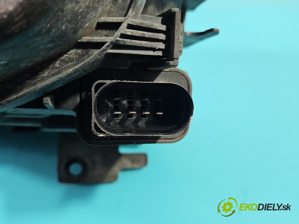 Vw Polo III 6N 1994-2001 1.4 16V 75 HP manual 55 kW 1390 cm3 3- Reflektor: pravý 6N1941016AD (Pravé)