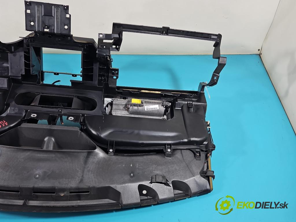 Vw Touran I 2003-2015 1.9 tdi 105 HP manual 77 kW 1896 cm3 5- kokpit,pristrojová doska rozdeľovacia