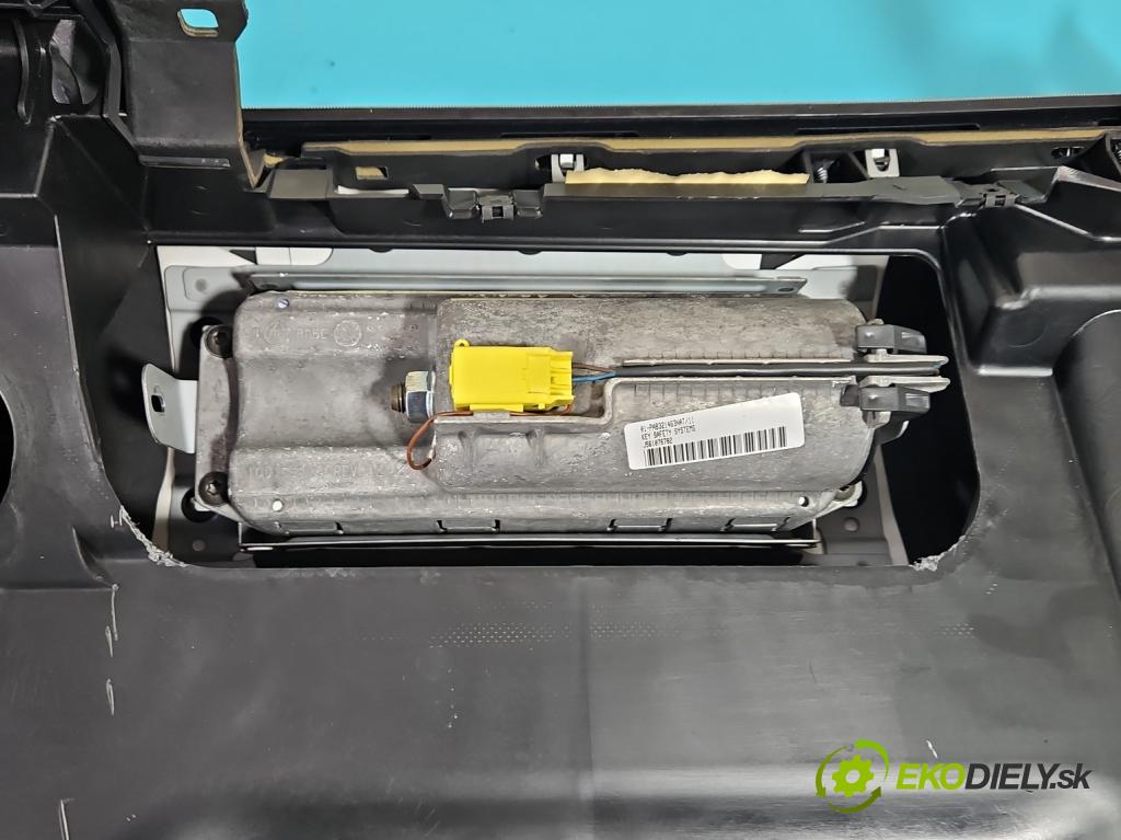 Vw Touran I 2003-2015 1.9 tdi 105 HP manual 77 kW 1896 cm3 5- kokpit,pristrojová doska rozdeľovacia