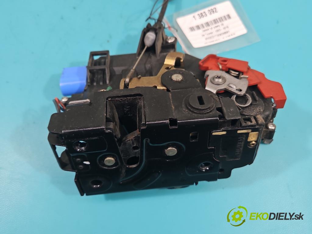 Vw Touran I 2003-2015 1.9 tdi 105 hp manual 77 kW 1896 cm3 5- zámek zadní pravý 7L0839016