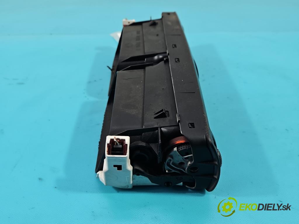 Vw Passat B5 1995-2005 1.8 T 150 HP manual 110 kW 1781 cm3 5- Mřížka: kúrenia stredová 3B0819728D (Mriežky kúrenia (fukáre))