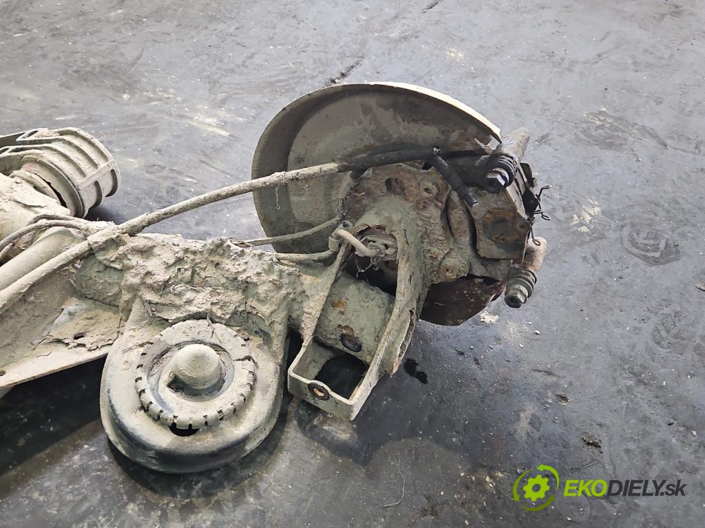 Vw Passat B5 1995-2005 1.8 T 150 hp manual 110 kW 1781 cm3 5- zadní výztuha  (Výztuhy zadní)