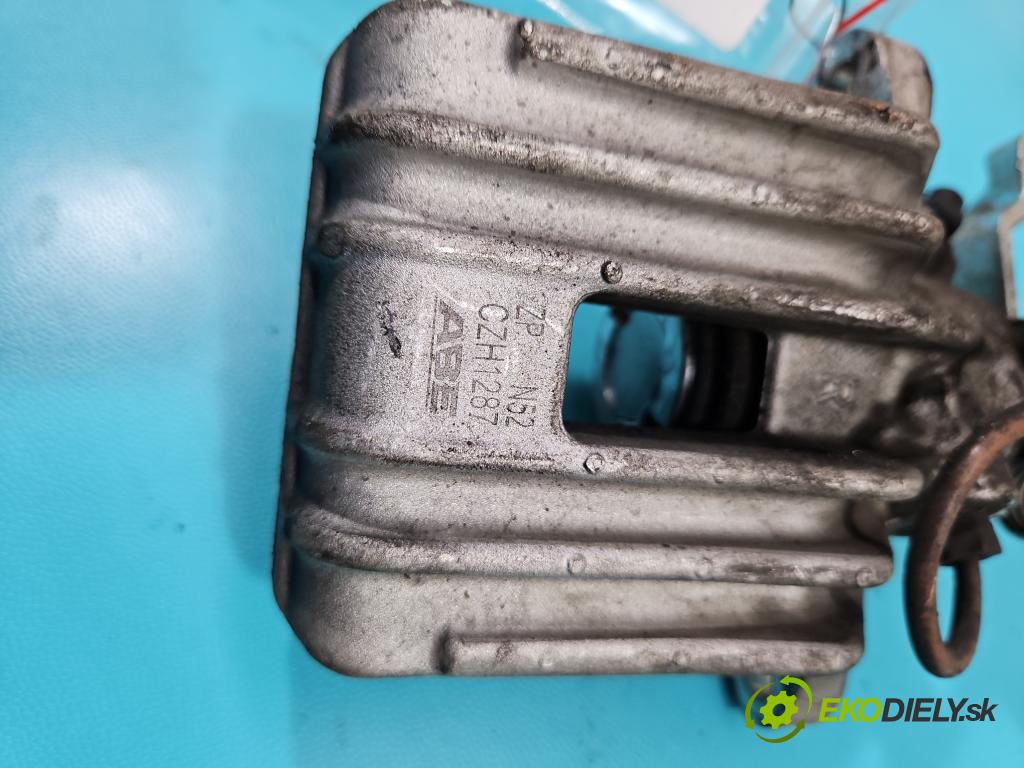 Seat Altea 1.9 tdi (BXE) 105 HP manual 77 kW 1896 cm3 5- brzdič zadné pravý  (Ostatné)