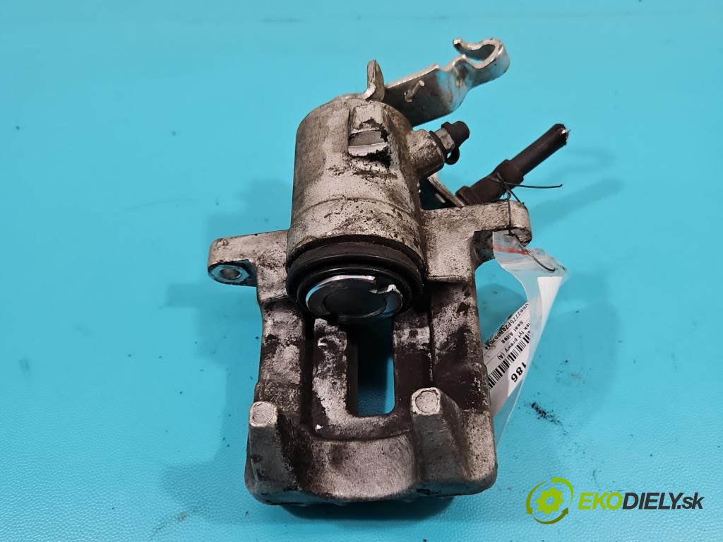 Seat Altea 1.9 tdi (BXE) 105 HP manual 77 kW 1896 cm3 5- brzdič zadné pravý  (Ostatné)