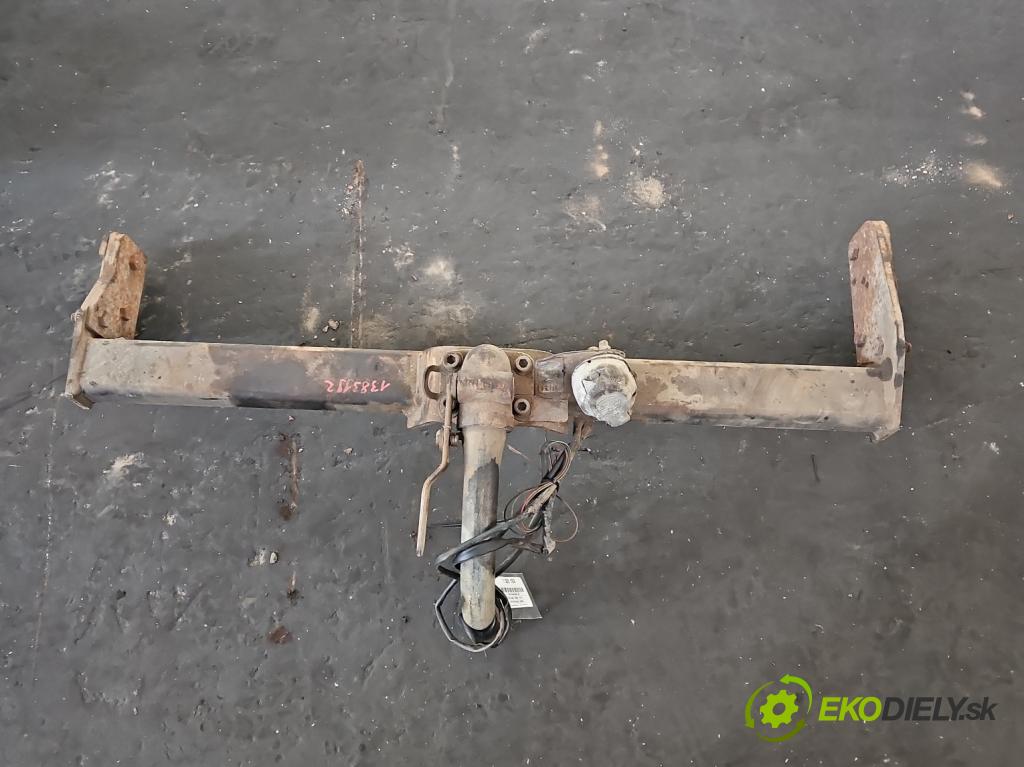 Kia Ceed I 2006-2012 1.6 crdi 116 hp manual 85 kW 1582 cm3 5- oko tažné  (Tažná zařízení)