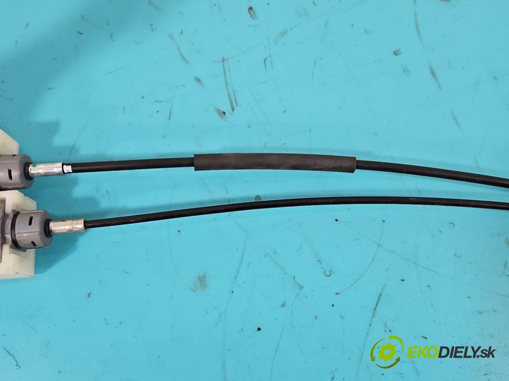 Kia Ceed I 2006-2012 1.6 crdi 116 HP manual 85 kW 1582 cm3 5- Páka: Změny: stupeň,rýchlosť  (Rýchlostné páky / kulisy)