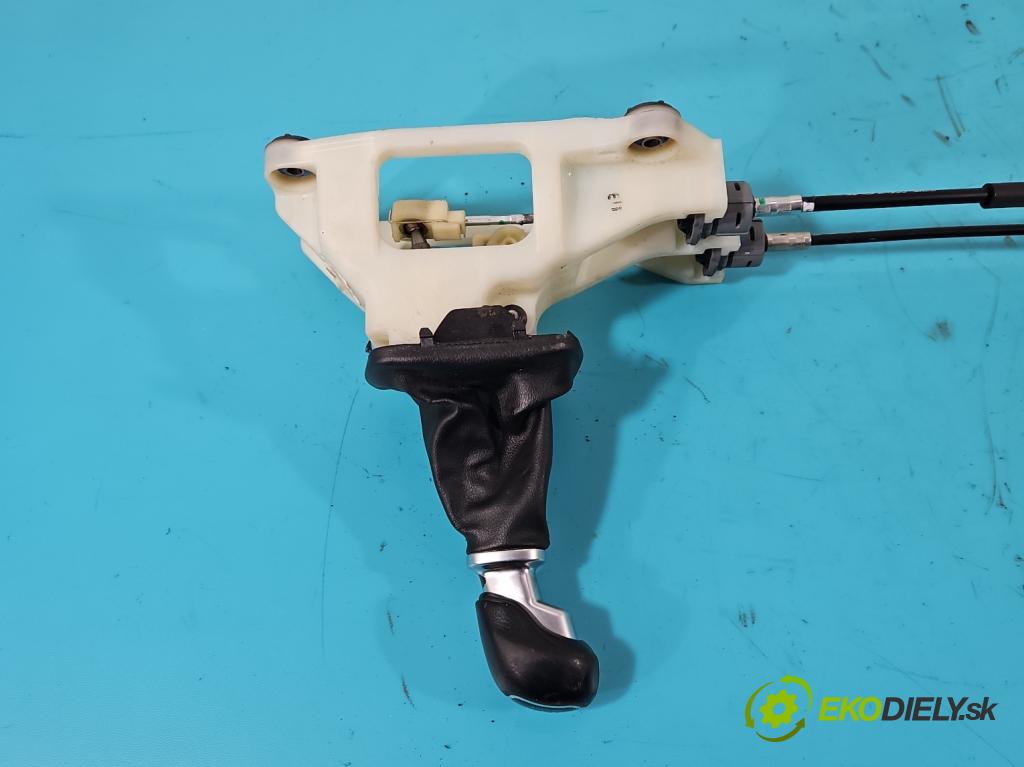 Kia Ceed I 2006-2012 1.6 crdi 116 HP manual 85 kW 1582 cm3 5- Páka: Změny: stupeň,rýchlosť  (Rýchlostné páky / kulisy)