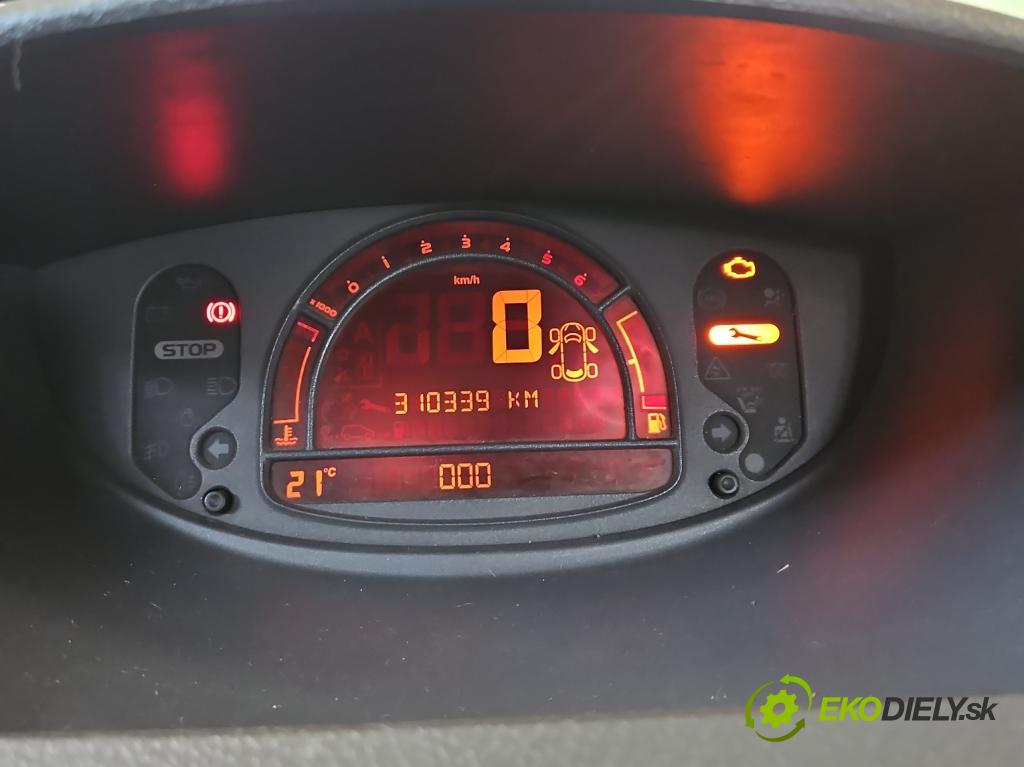 Renault Modus 1.5 dci 86 hp manual 63 kW 1461 cm3 5- Přístrojová deska P8200495308-F (Přístrojové desky, displeje)