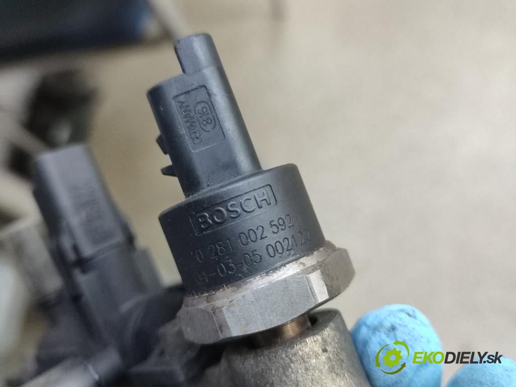 Suzuki Grand Vitara I 1998-2005 2.0d 109 HP manual 80 kW 1997 cm3 5- lišta vstrekovacia 0445214017 (Vstrekovacie lišty)