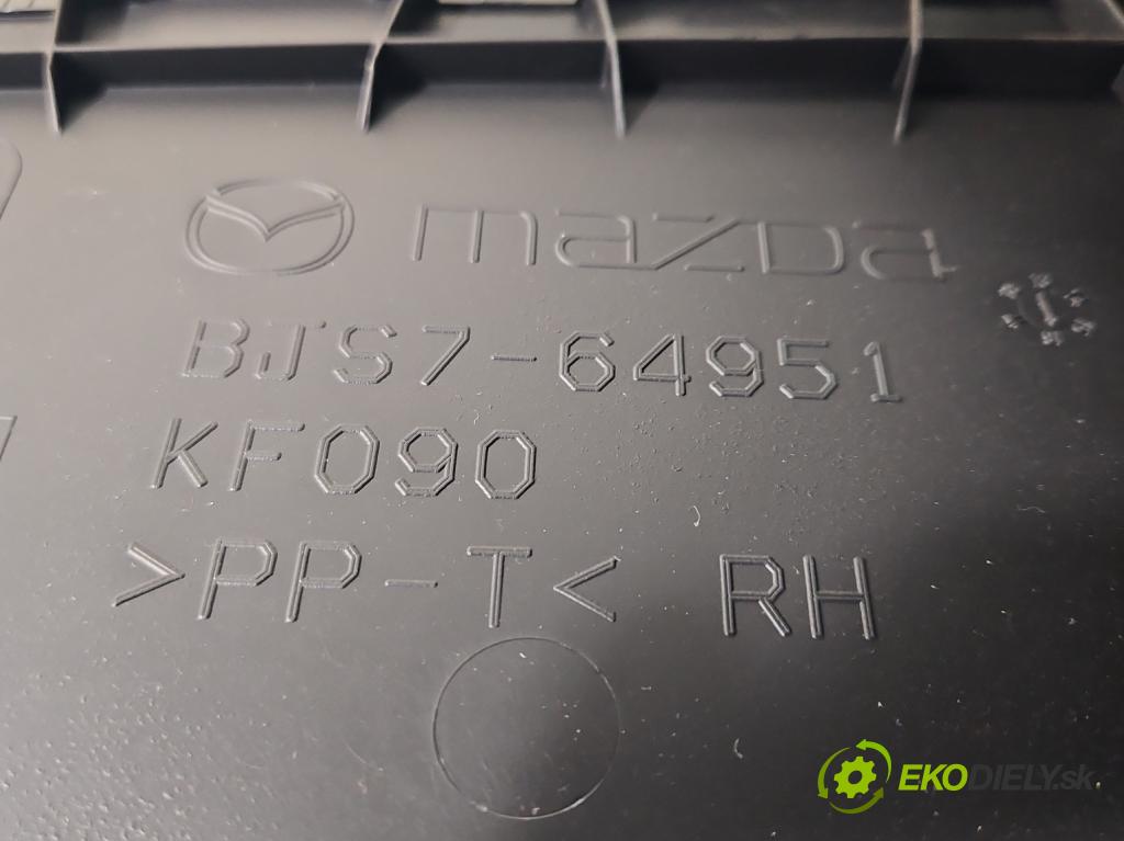 Mazda 3 III BM 2013-2018 2.0 16V 155 HP manual 114 kW 1998 cm3 4- operadlo BJS7-64951 (Lakťové opierky)