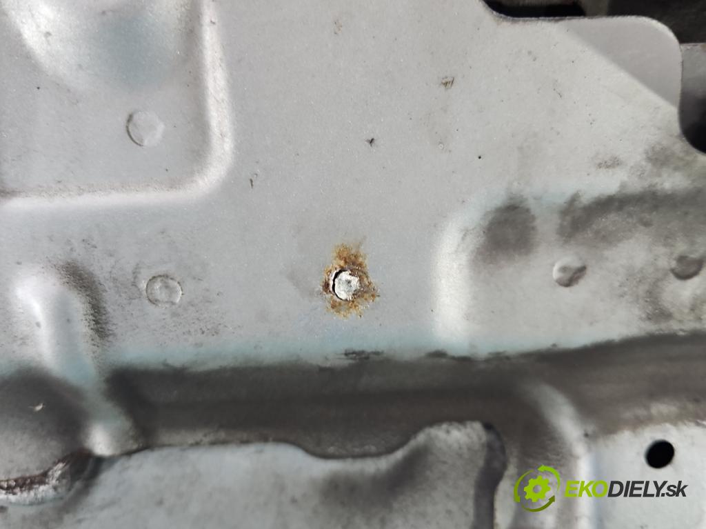 Suzuki Swift Mk7 2010-2017 1.2 16V 94 HP manual 69 kW 1242 cm3 5- kapota predná