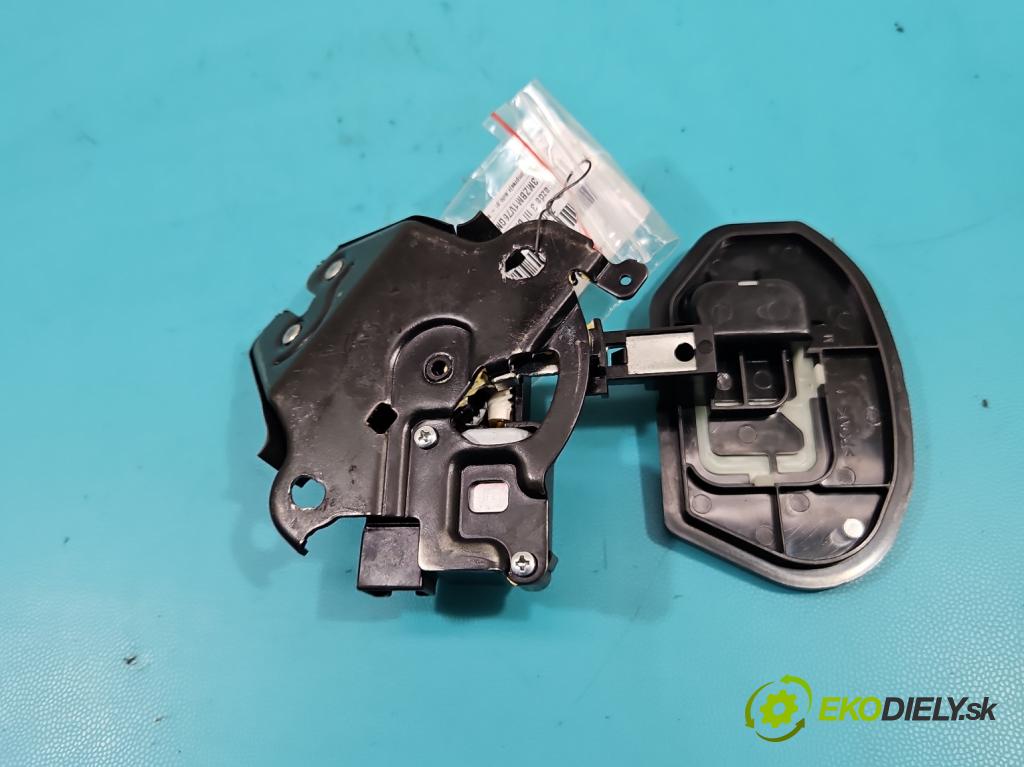 Mazda 3 III BM 2013-2018 2.0 16V 155 hp manual 114 kW 1998 cm3 4- zámek kufrových dveří zadní