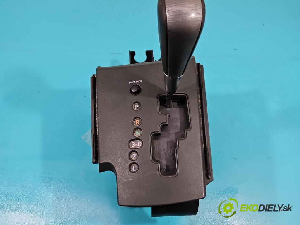 Toyota Rav4 III 2005-2012 2.0 VVti: 152KM automatic 112 kW 1998 cm3 5- Páka: Změny: stupeň,rýchlosť  (Rýchlostné páky / kulisy)