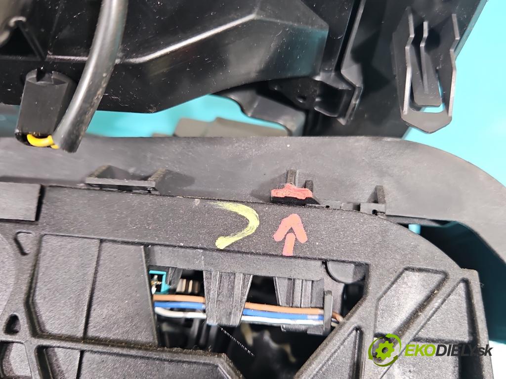 Toyota Rav4 III 2005-2012 2.0 VVti: 152KM automatic 112 kW 1998 cm3 5- Páka: Změny: stupeň,rýchlosť  (Rýchlostné páky / kulisy)