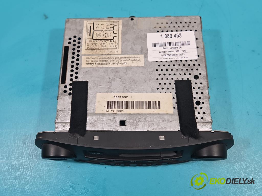 Vw New Beetle 1998-2010 2.0 8V 116 HP manual 85 kW 1984 cm3 3- Radio originál 1C0035186