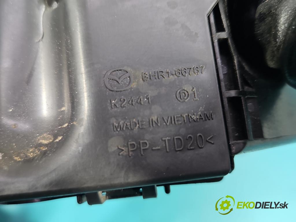 Mazda 3 III BM 2013-2018 2.0 16V 155 hp manual 114 kW 1998 cm3 4- skříňka pojistková KD45-675X0C (Pojistkové skříňky)