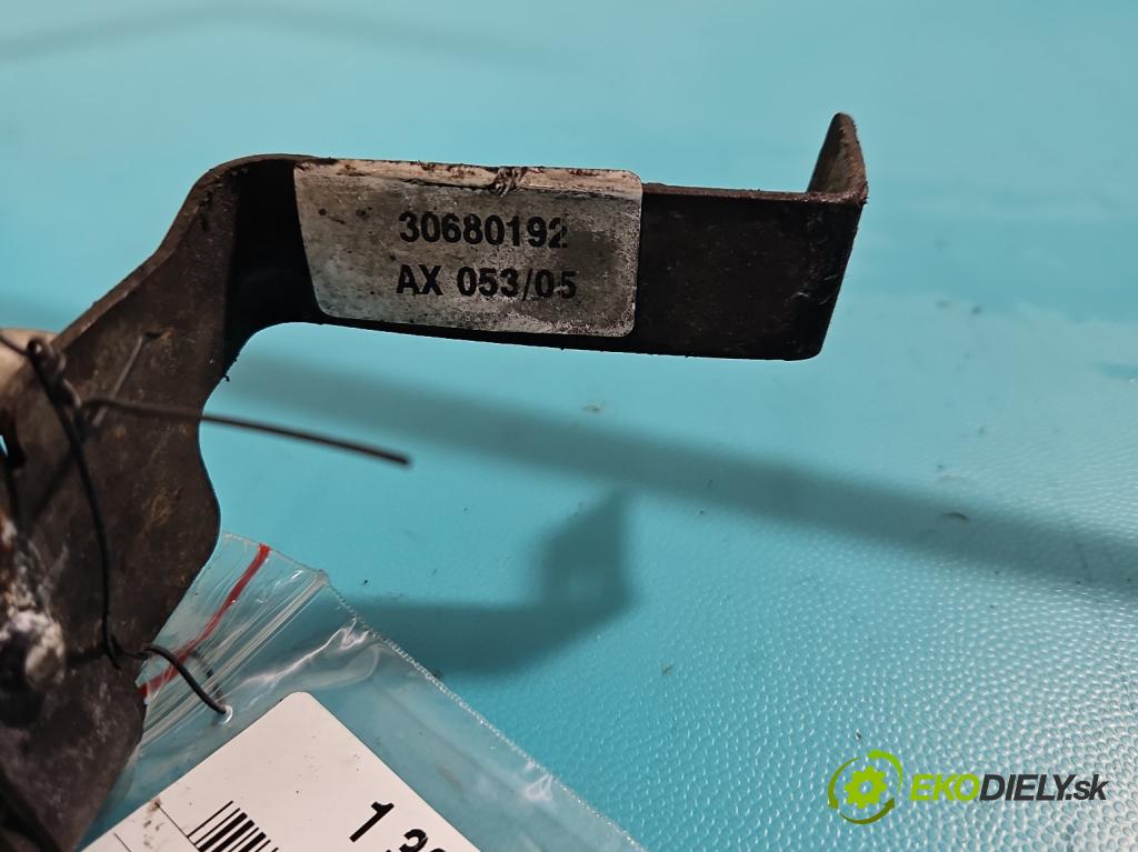 Volvo XC90 I 2002-2014 2.9 T6 272 HP automatic 200 kW 2922 cm3 5- rúrka posilovač 30680192