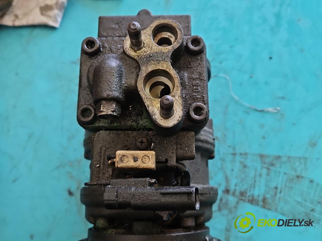 Chrysler Voyager III 1995-2000 2.5 td 116 HP manual 85 kW 2499 cm3 5- Kompresor: klimatizácie 447200-5133 (Kompresory klimatizácie)