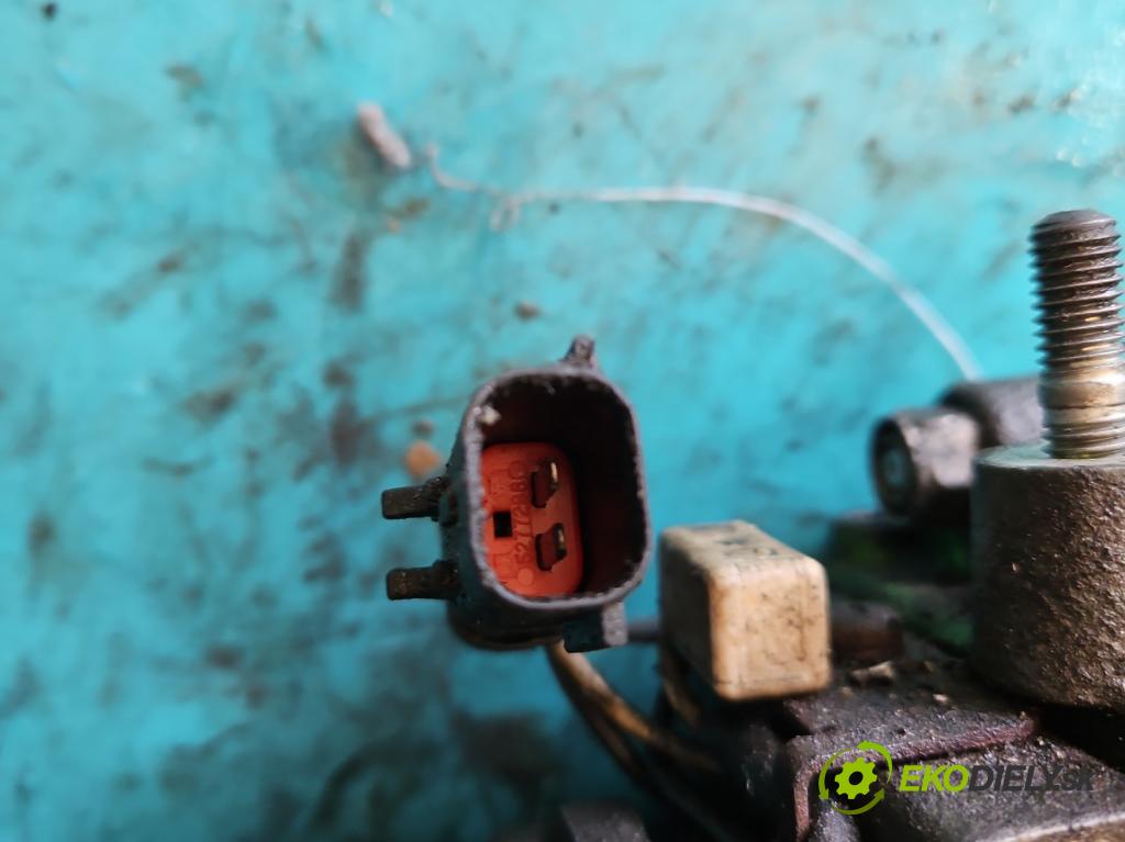 Chrysler Voyager III 1995-2000 2.5 td 116 HP manual 85 kW 2499 cm3 5- Kompresor: klimatizácie 447200-5133 (Kompresory klimatizácie)