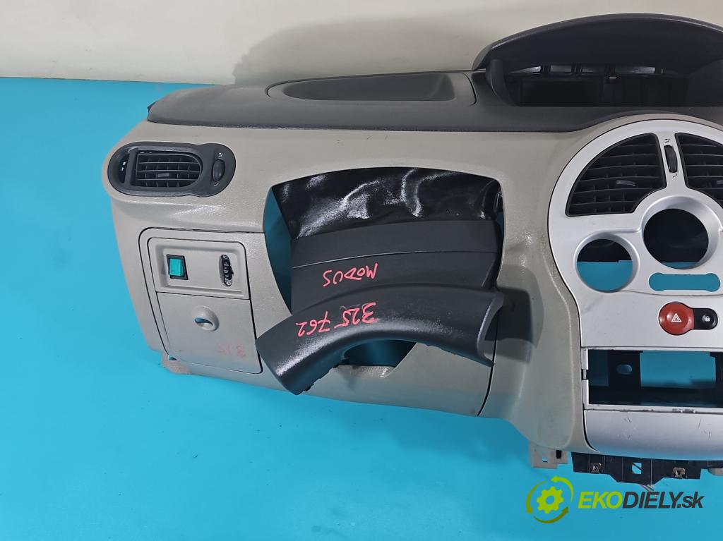 Renault Modus 1.5 dci 86 HP manual 63 kW 1461 cm3 5- kokpit,pristrojová doska rozdeľovacia