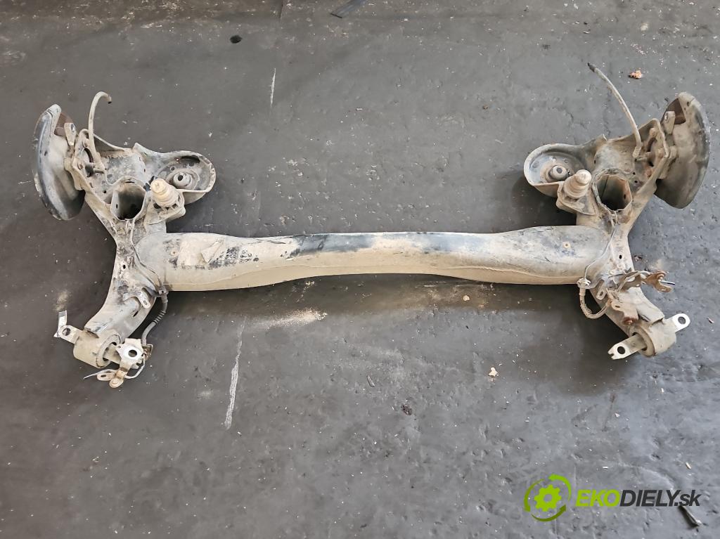 Peugeot 308 II 2013-2021 2.0 e-hdi 150 hp manual 110 kW 1997 cm3 5- zadní výztuha  (Výztuhy zadní)