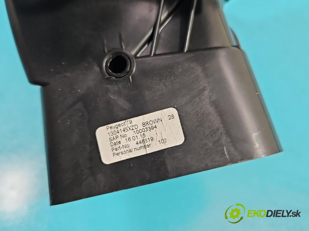 Peugeot 308 II 2013-2021 2.0 e-hdi 150 HP manual 110 kW 1997 cm3 5- Mřížka: kúrenia stredová 98075499VV (Mriežky kúrenia (fukáre))