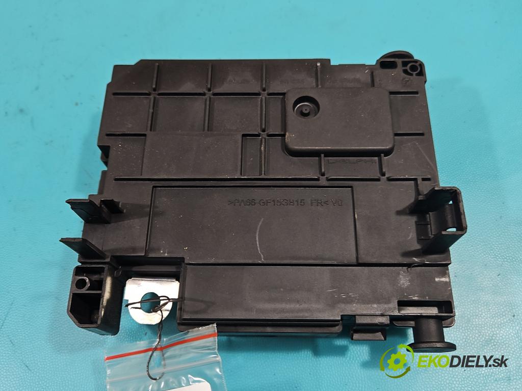 Peugeot 308 II 2013-2021 2.0 e-hdi 150 hp manual 110 kW 1997 cm3 5- skříňka pojistková 9810295780 (Pojistkové skříňky)