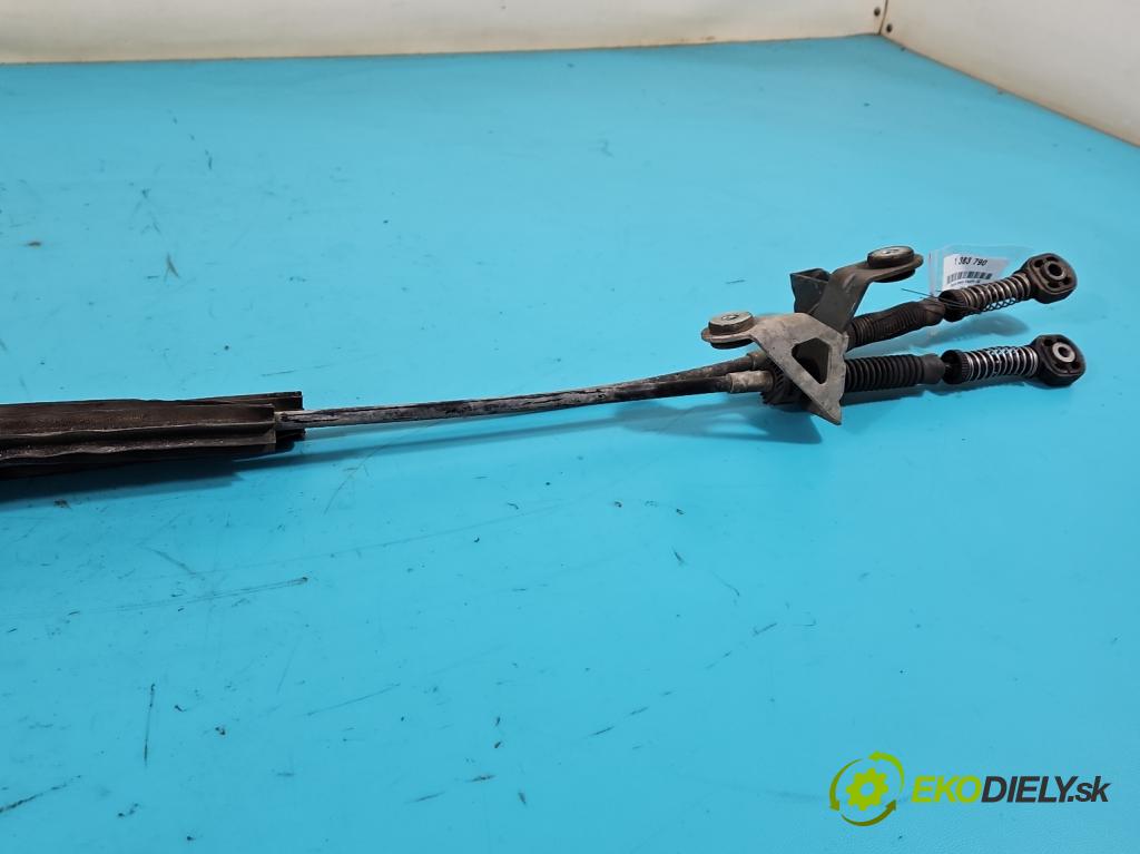 Vw Golf V 2003-2009 1.6 SR 102 HP manual 75 kW 1595 cm3 5- Páka: Změny: stupeň,rýchlosť 1K0711091A (Rýchlostné páky / kulisy)