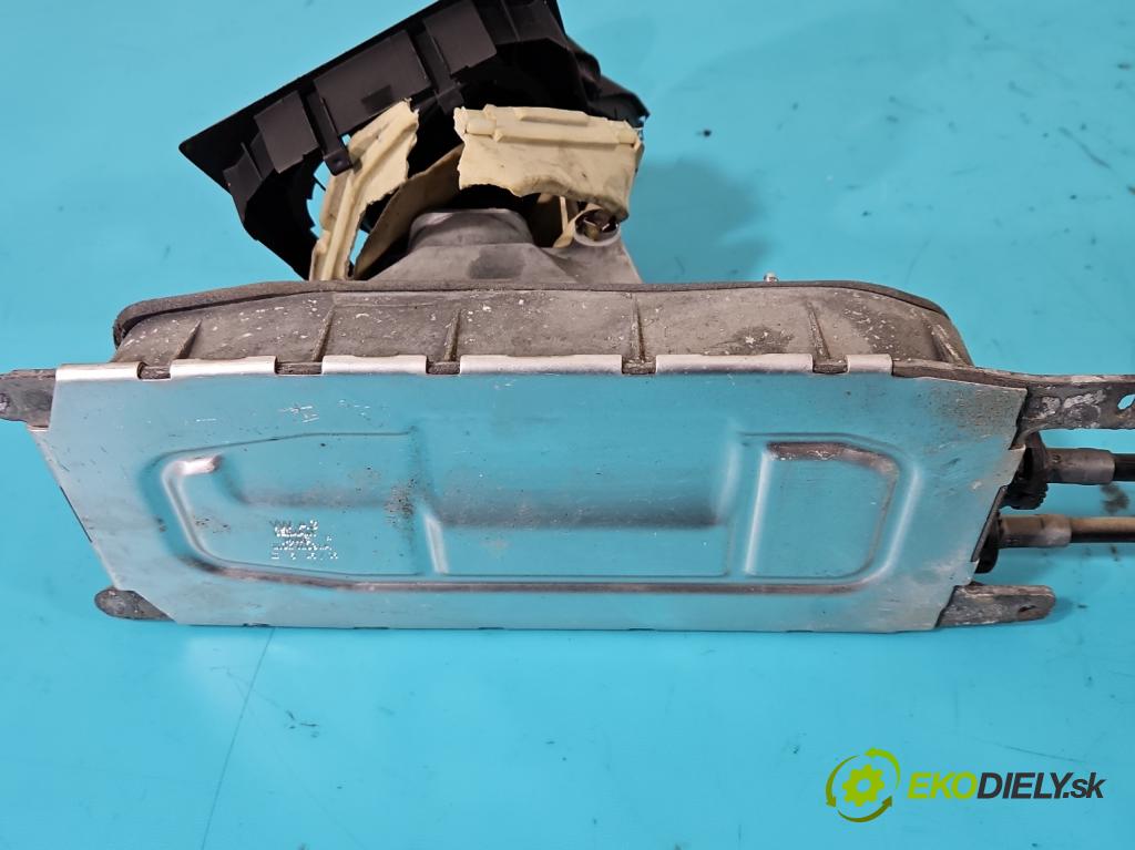 Vw Golf V 2003-2009 1.6 SR 102 HP manual 75 kW 1595 cm3 5- Páka: Změny: stupeň,rýchlosť 1K0711091A (Rýchlostné páky / kulisy)